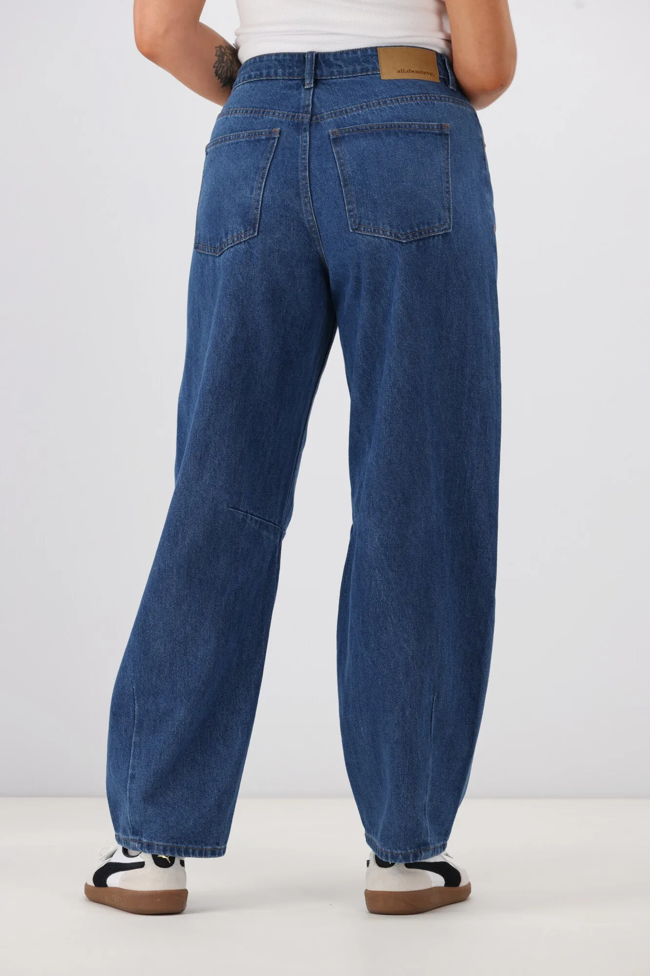 All About Eve Hallie Barrel Leg Jean Denim