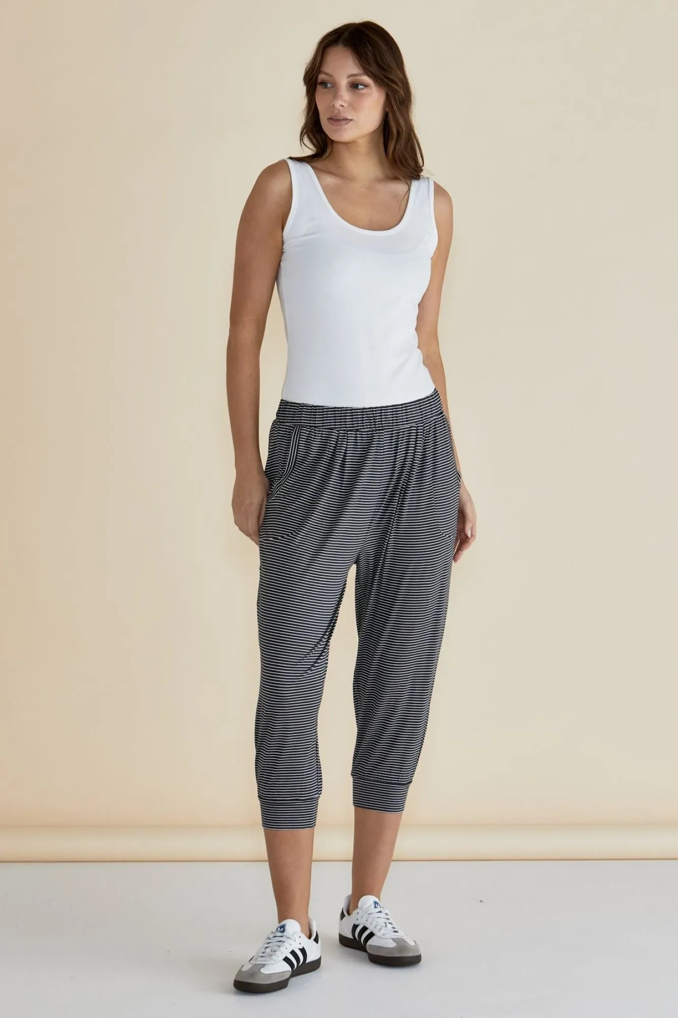 Betty Basics 3/4 Tokyo Pant Charcoal Stripe