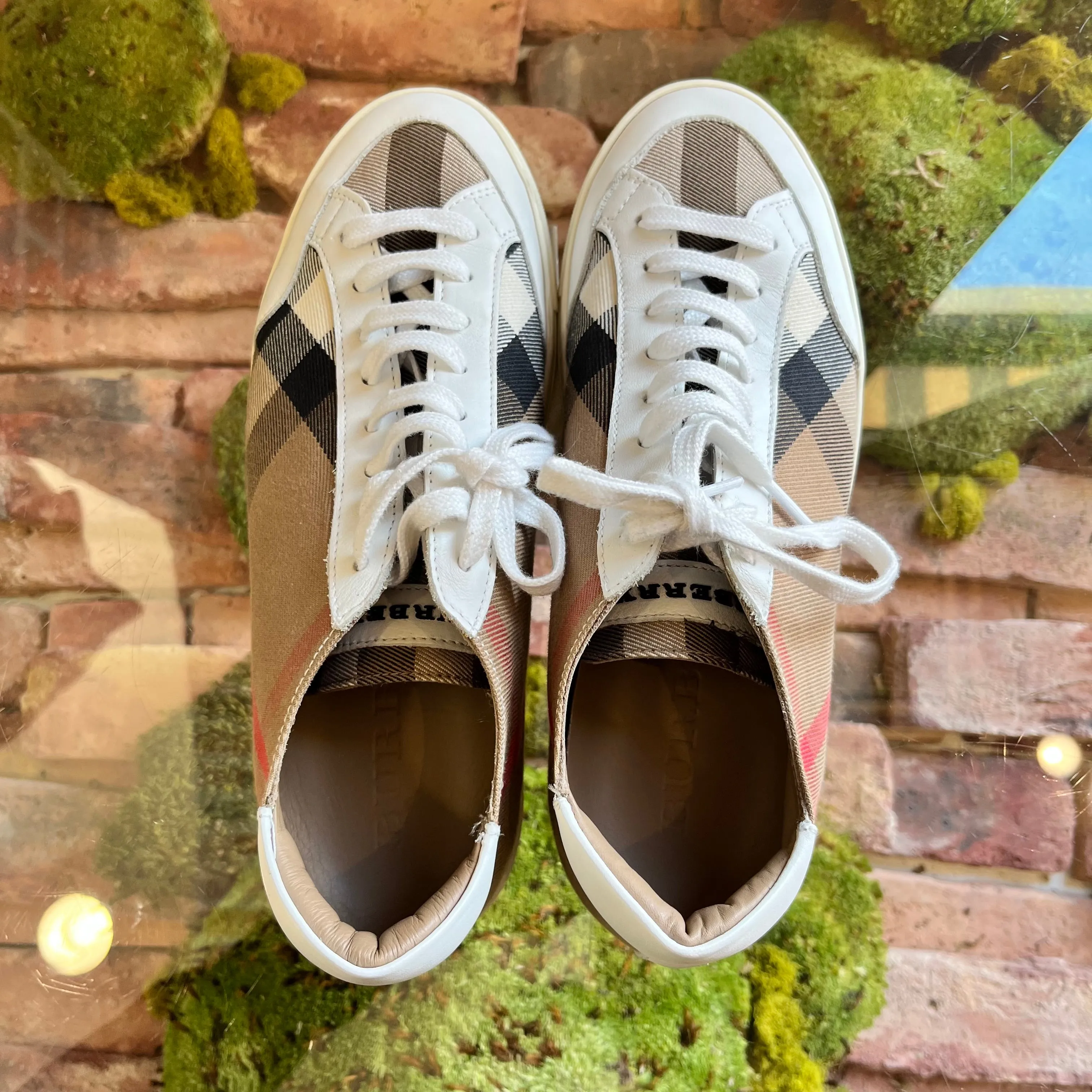 BURBERRY Hartfields Beige White House Check Canvas WOMENS Sneakers SZ38.5(8.5US)