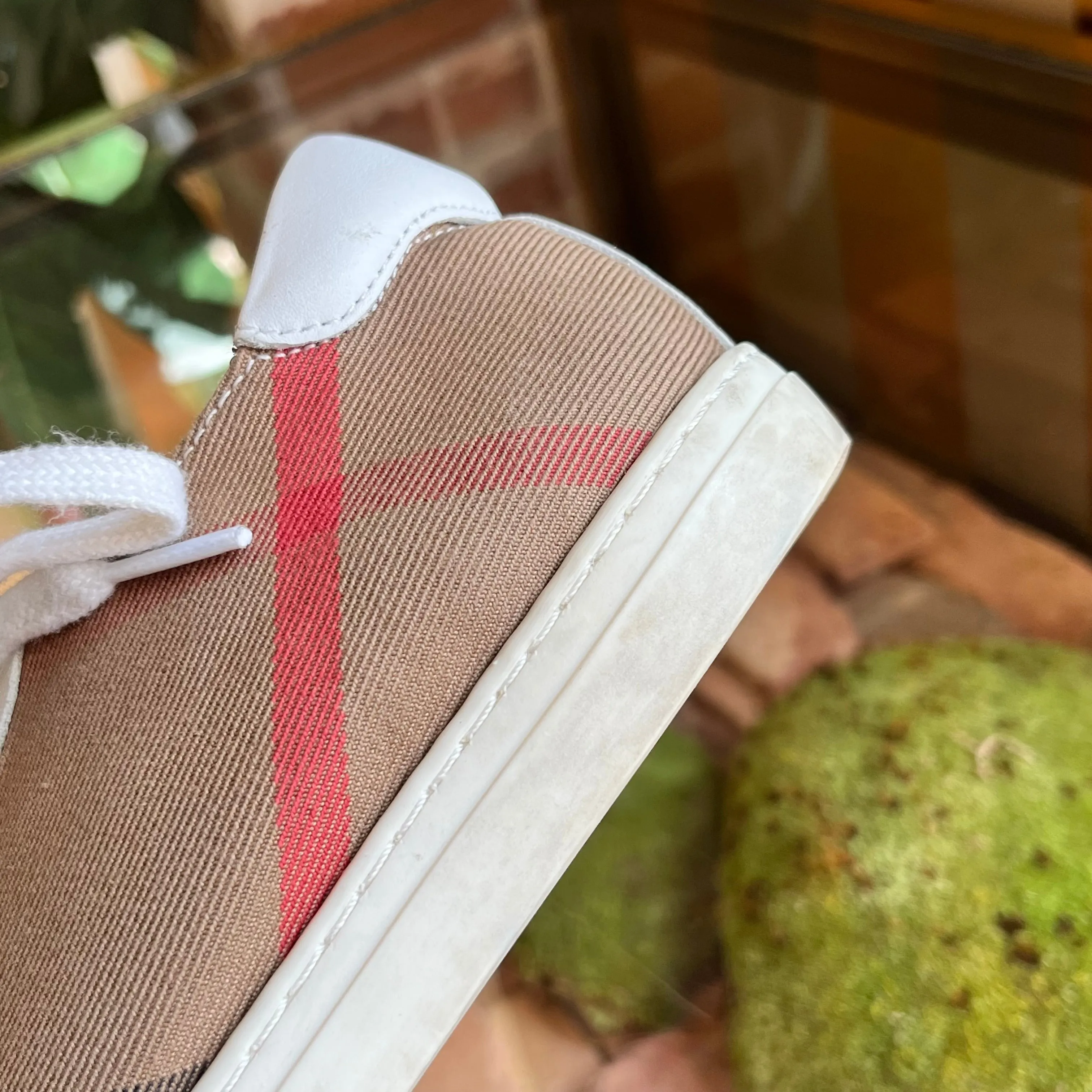 BURBERRY Hartfields Beige White House Check Canvas WOMENS Sneakers SZ38.5(8.5US)