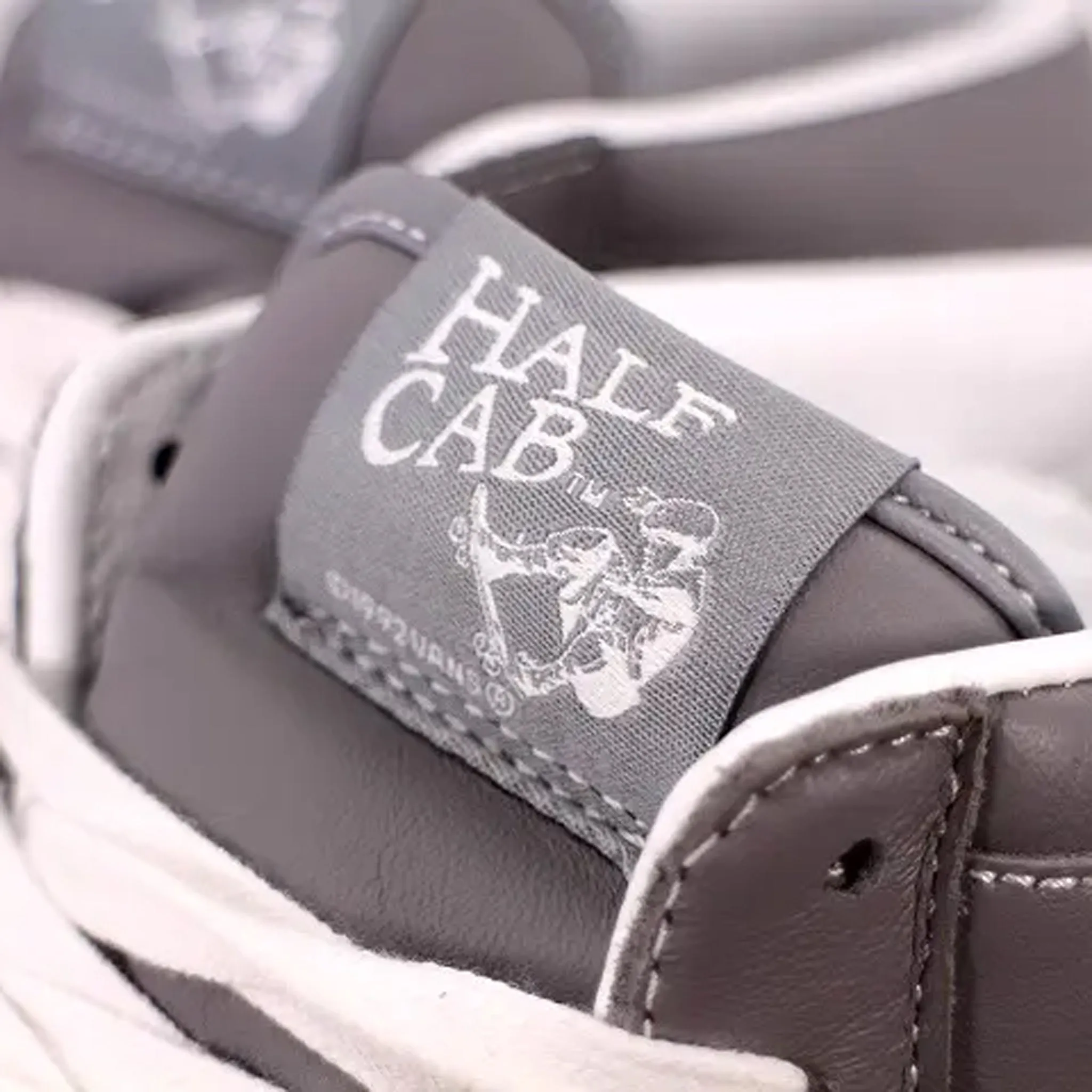 Vans Anaheim Factory Half Cab 33 DX Vintage Leather / Frost