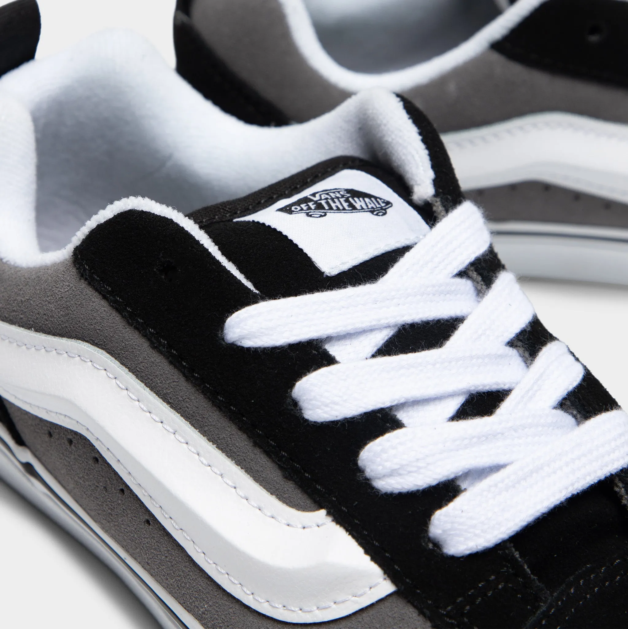 Vans Juniors' Knu Skool Black / Grey - White