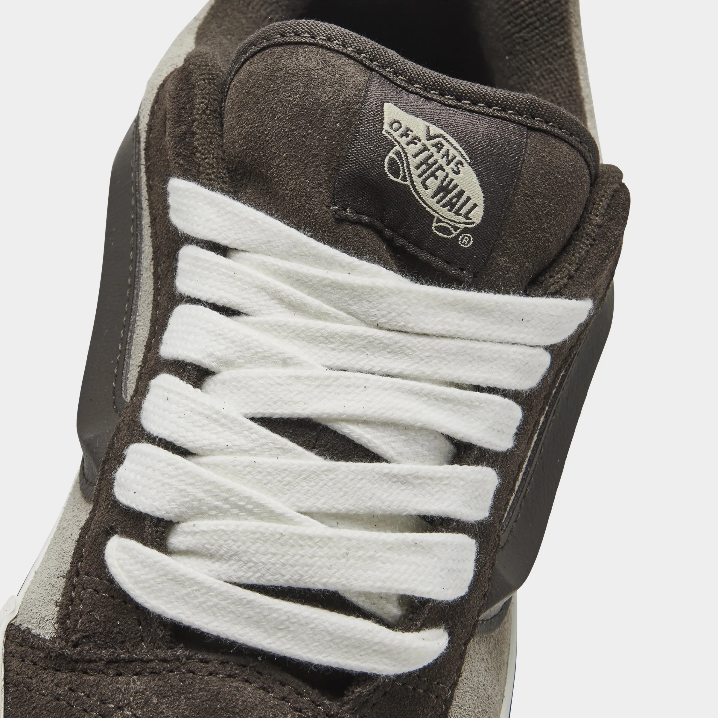 Vans Women's Knu Skool / Bracken Brow