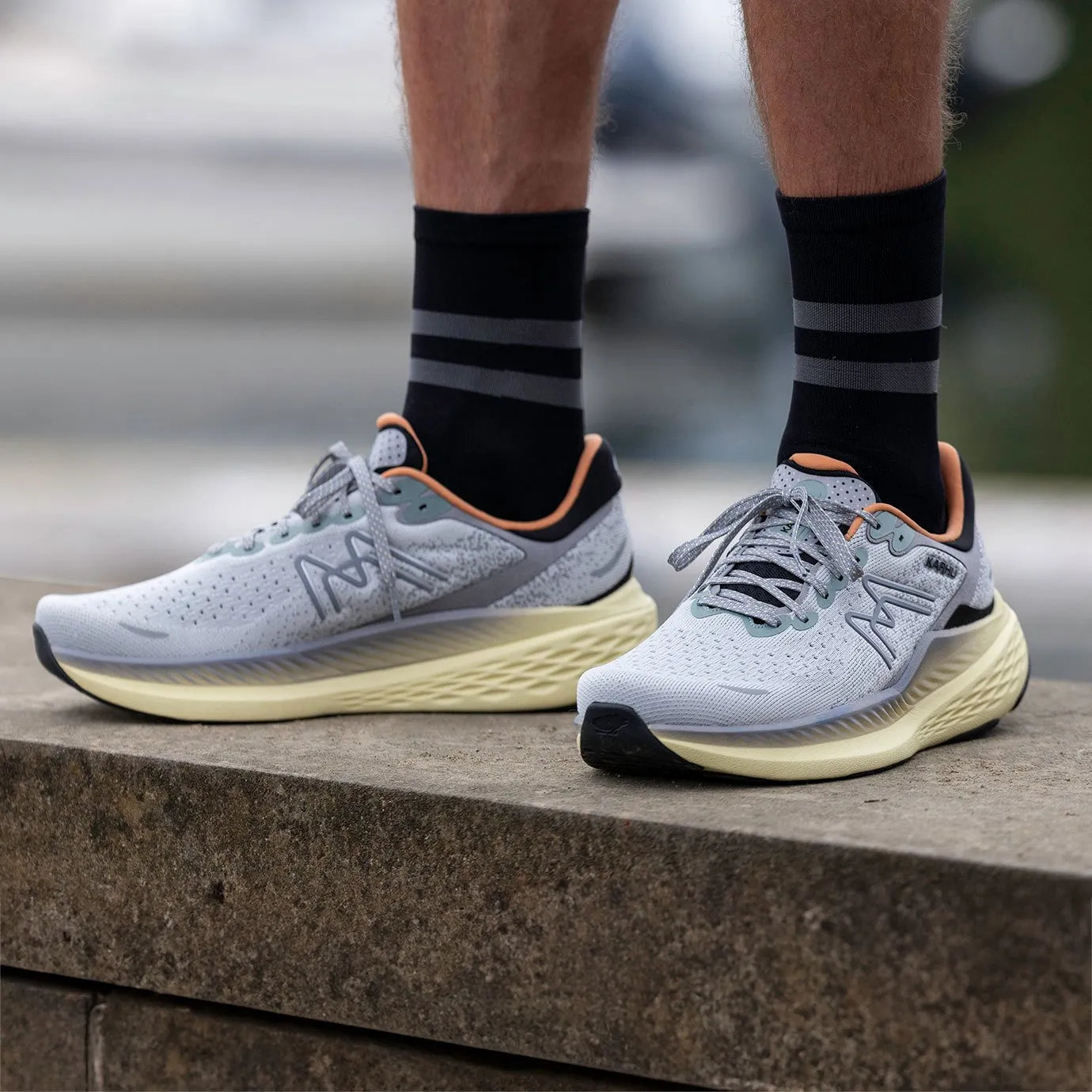 WOMEN'S MESTARI RUN 1.5 - LUNAR ROCK / BUTTERRUM